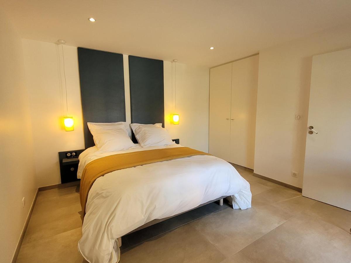 Lodges En Pierres Dorees Saint-Germain-Nuelles Buitenkant foto