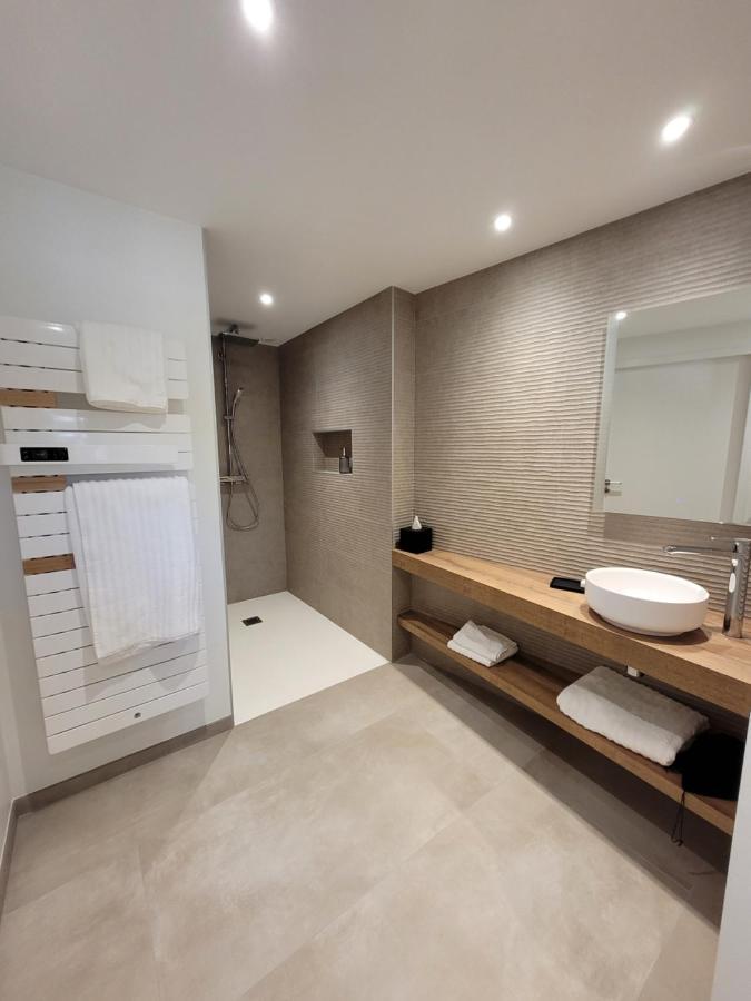 Lodges En Pierres Dorees Saint-Germain-Nuelles Buitenkant foto